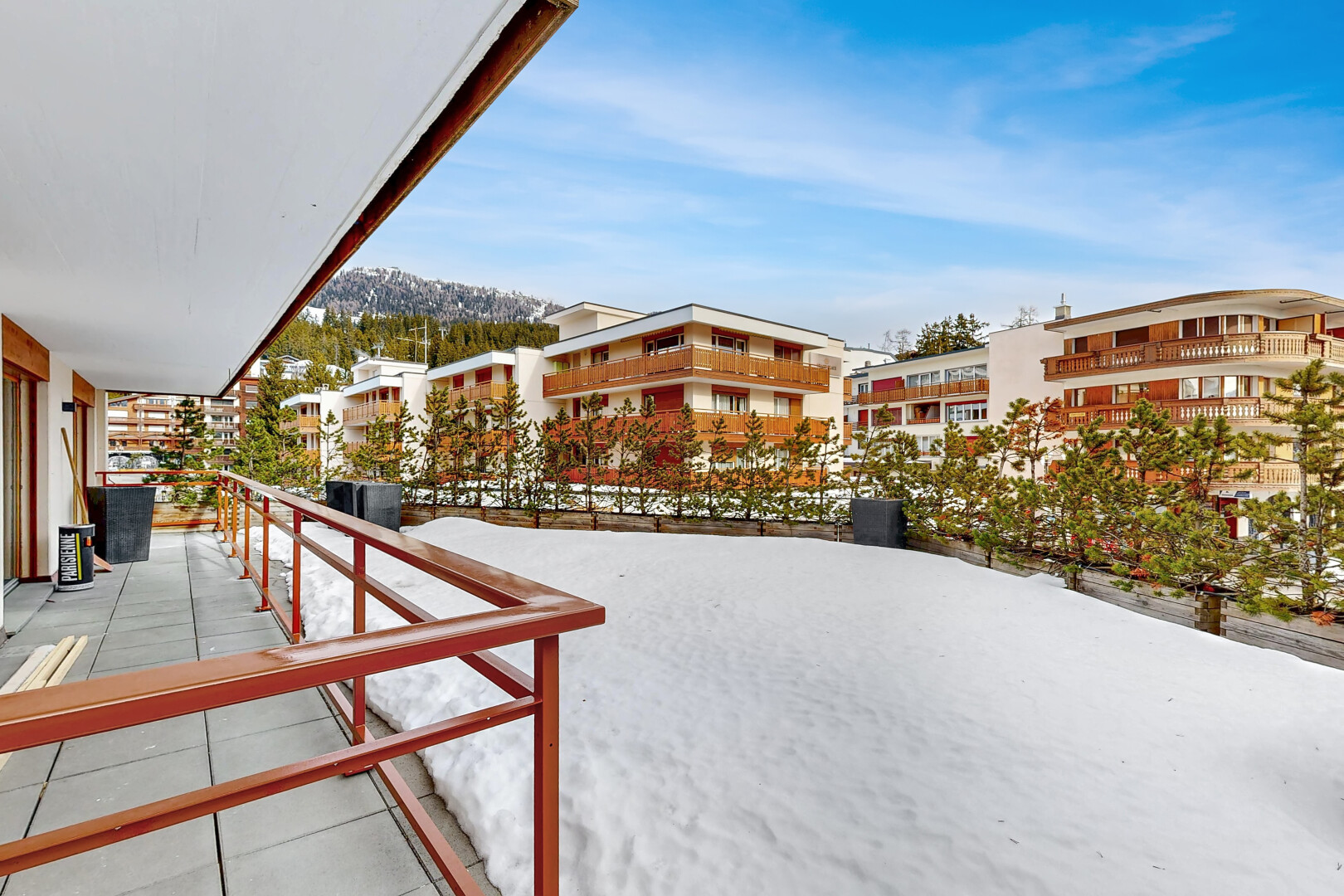 terrasse mit snow, balkon, day time, und from property