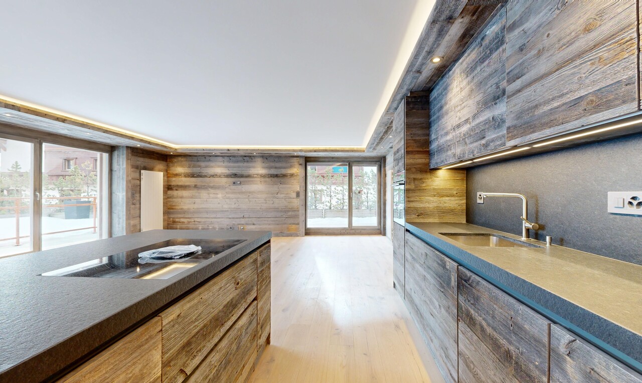 küche mit dark countertops, inside property, light floor, natural light, und natürliches licht