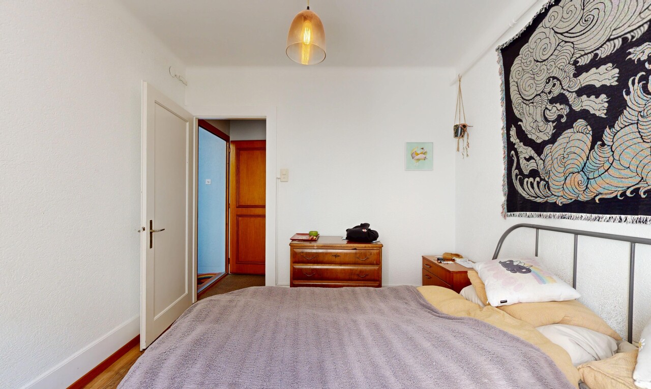 chambre avec inside property, cloison sèche, et drywall