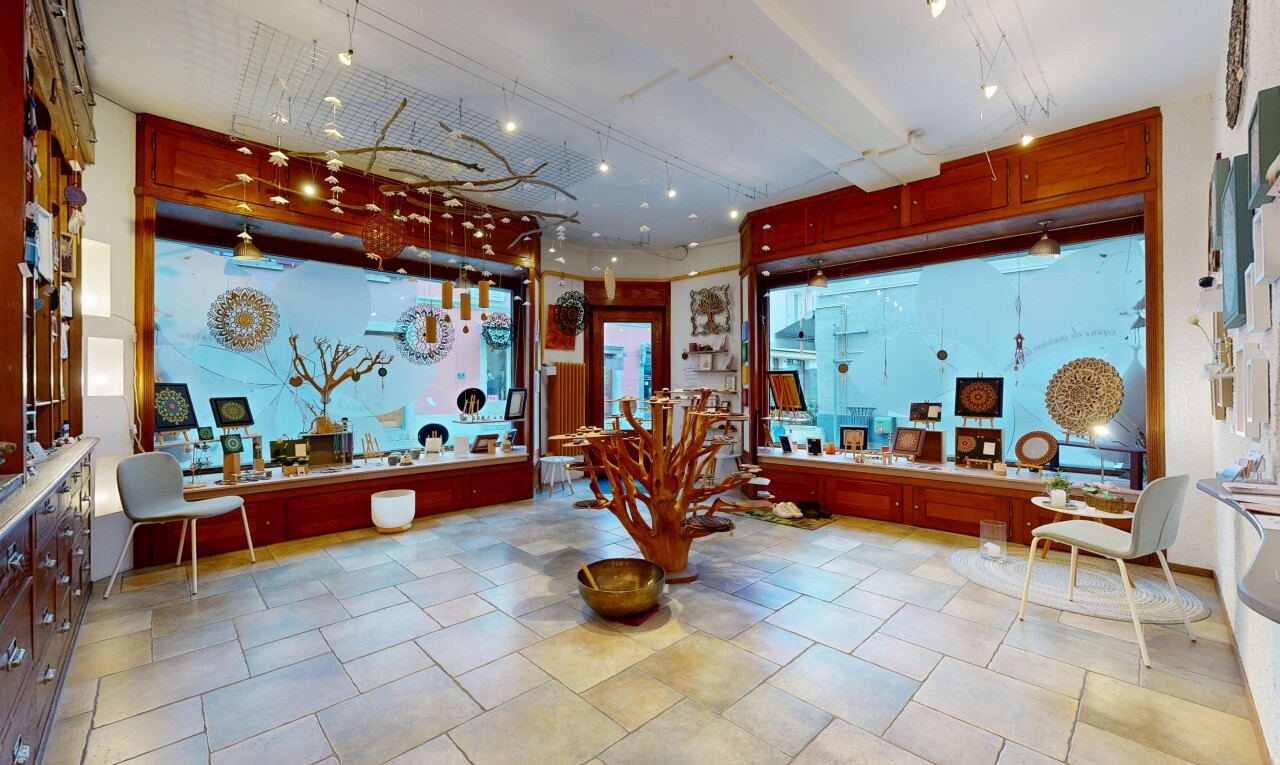 cuisine avec inside community et light floor