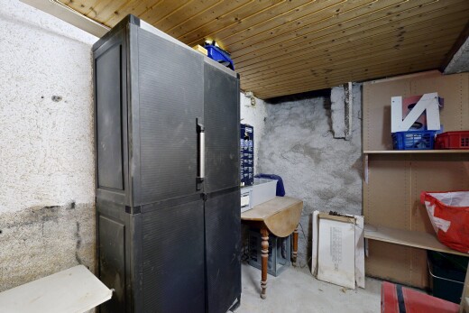küche mit betonboden, concrete floor, light floor, betonmauer, und concrete wall