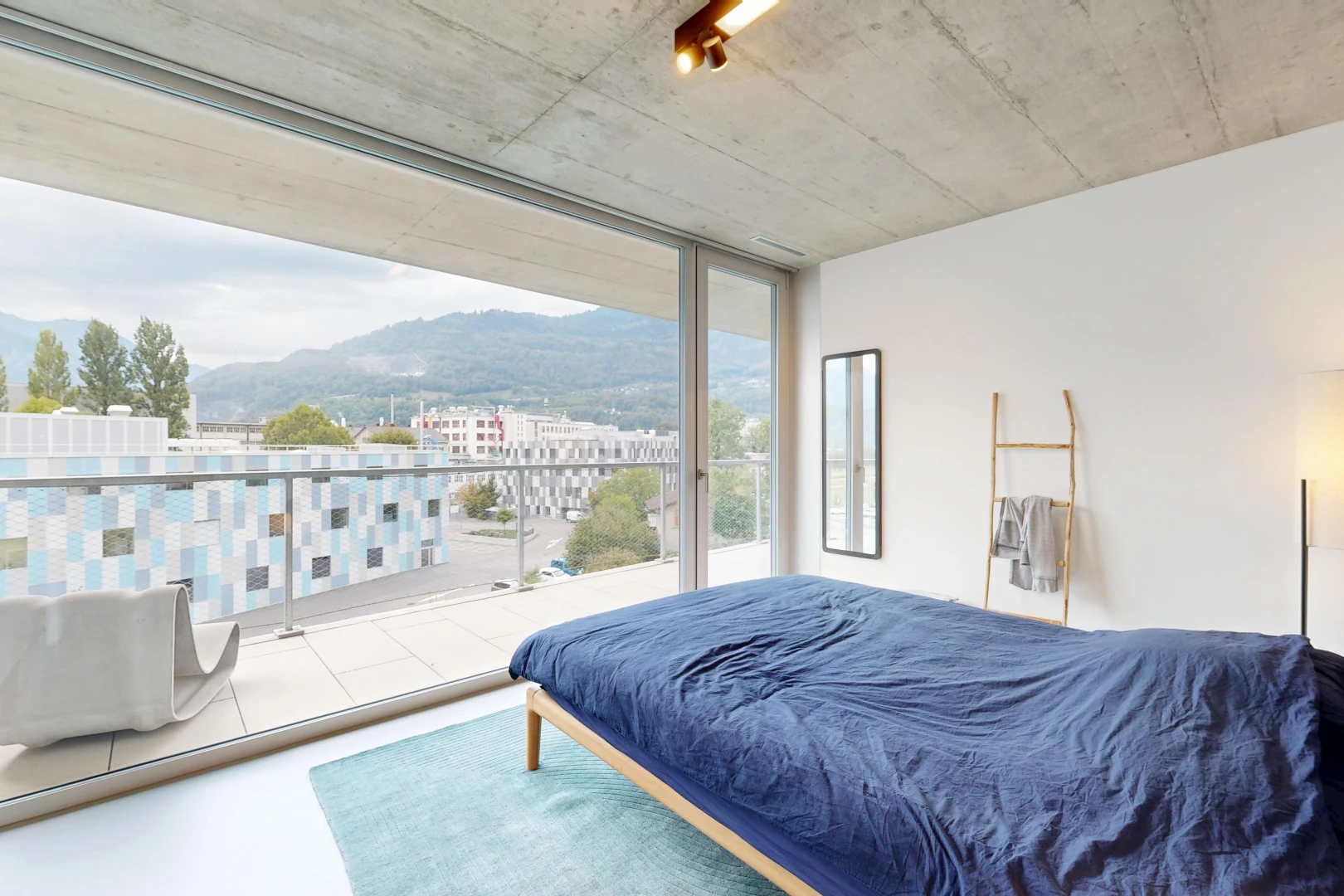 chambre avec vue sur la montagne, mountain view, cloison sèche, drywall, et view focus