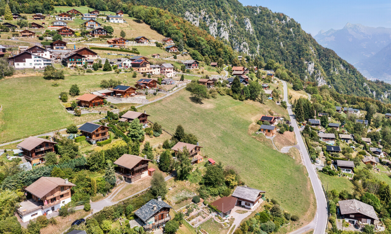 blick auf die berge mit aerial view, mountain view, blick auf die berge, und day time