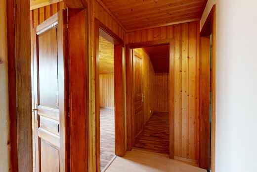 halle / korridor mit wood wall, holzwand, wood finish floor, holzfußboden, und wood ceiling