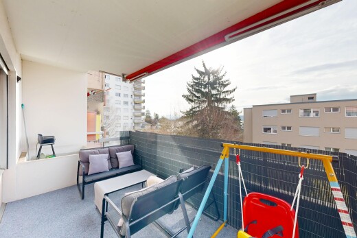 balkon mit overcast, balkon, from property, und wohnraum im freien