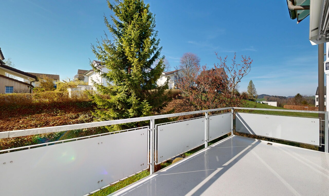 balkon mit day time, from property, und balkon