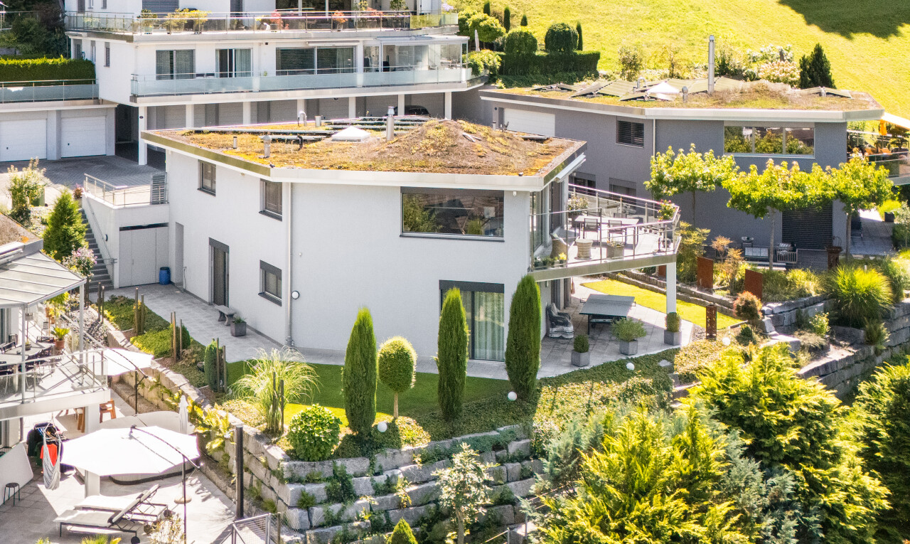 außenansicht mit drone view