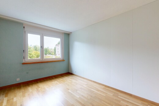 leerer raum mit natürliches licht, natural light, inside property, holzfußboden, und wood finish floor