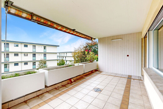 terrasse mit from property, day time, und apartment complex view