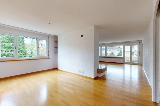 leerer raum mit natürliches licht, natural light, inside property, holzfußboden, und wood finish floor