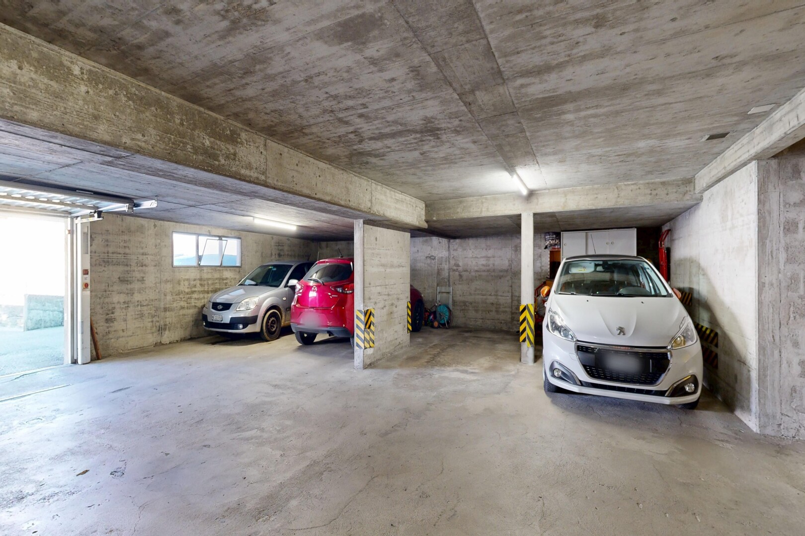 parken mit parkgarage und inside community