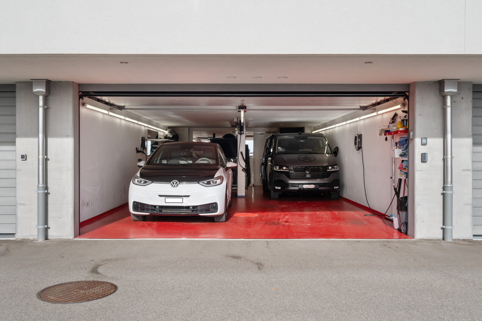 parking avec inside property