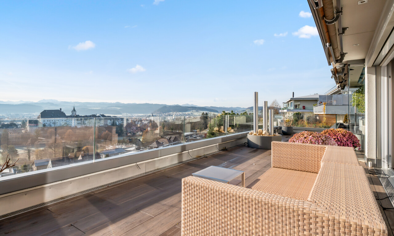 terrasse avec vue sur la montagne, mountain view, day time, from property, et espace de vie extérieur