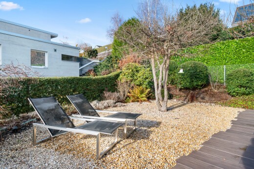 jardin avec day time et from property