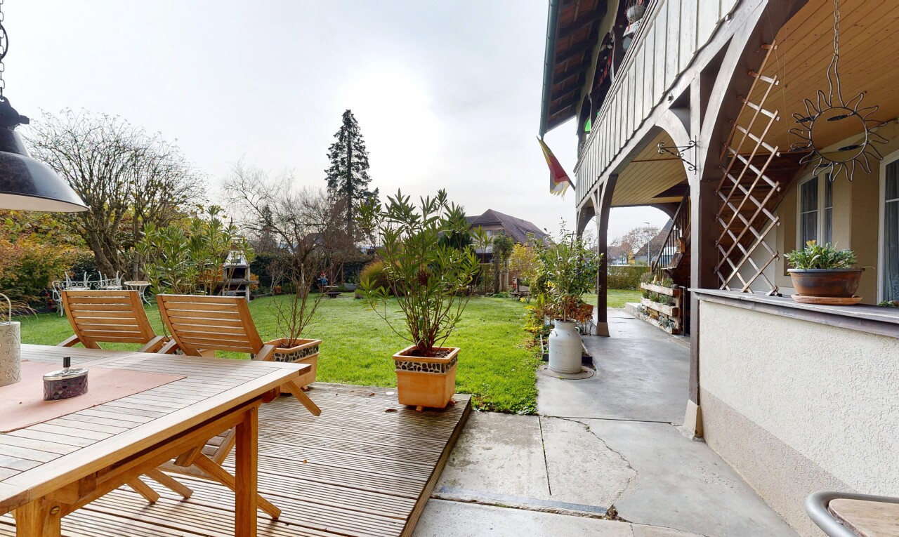 terrasse avec pelouse, terrasse, ventilateur de plafond, overcast, et from property