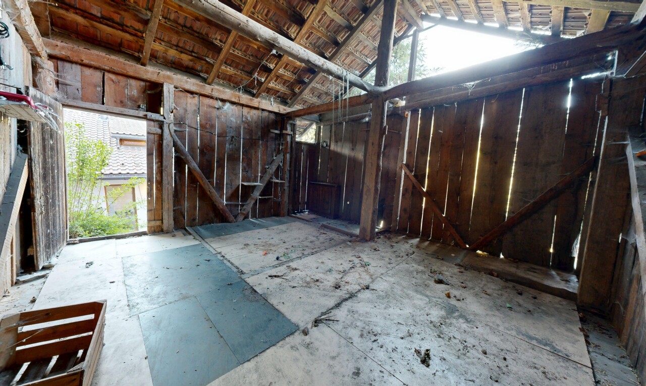 rezeption / lobby mit natural light, vaulted ceiling, und inside property