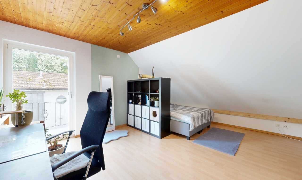 büro mit track lighting, deckenbeleuchtung, wood ceiling, holzdecke, und drywall