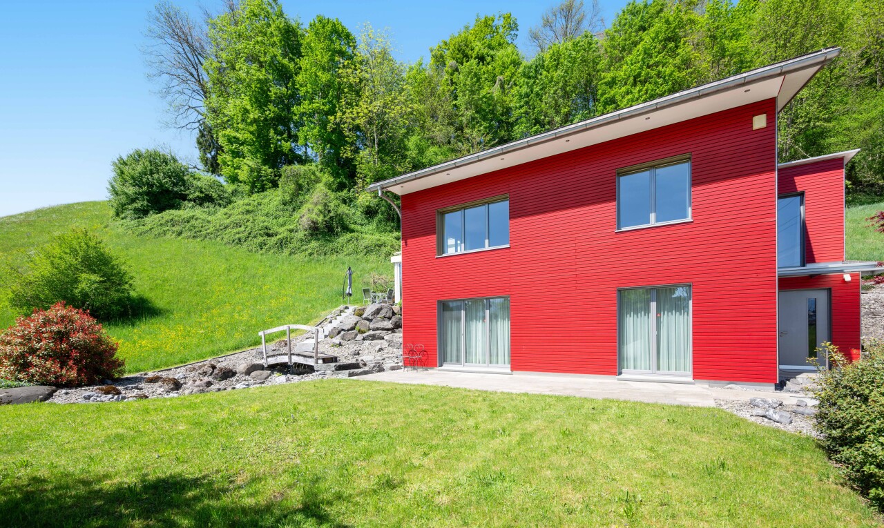 façade avec pelouse, day time, et property visible