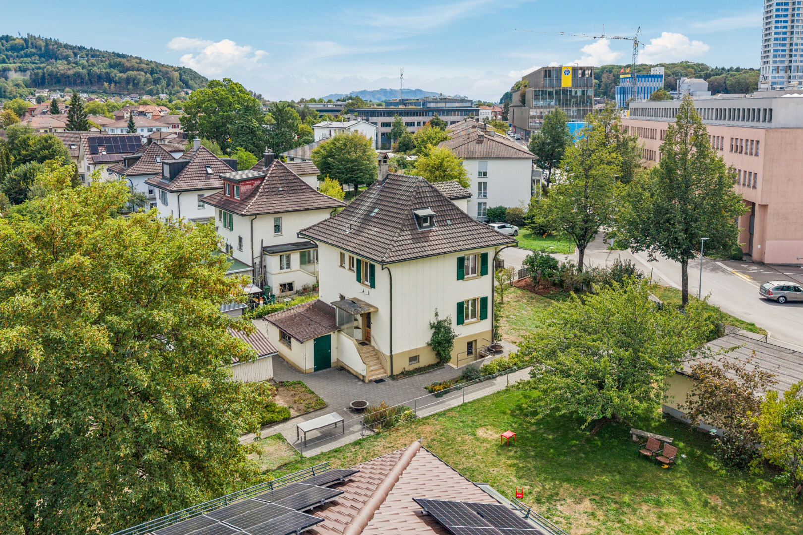 außenansicht mit residential view, wohngebietblick, day time, und neighborhood view
