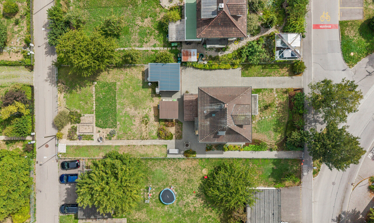 lage auf der karte mit aerial map