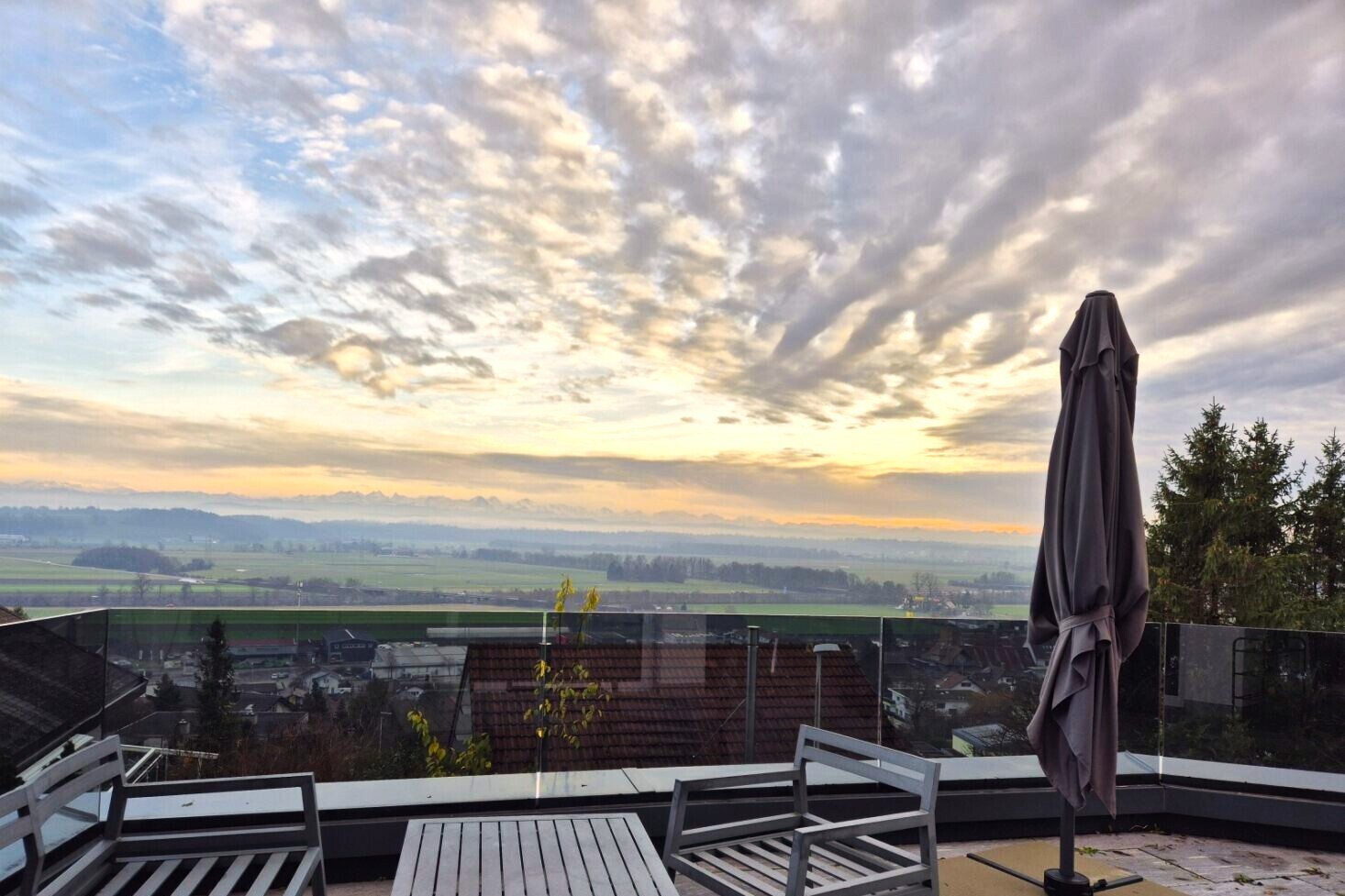 terrasse avec from property, dusk, et terrasse