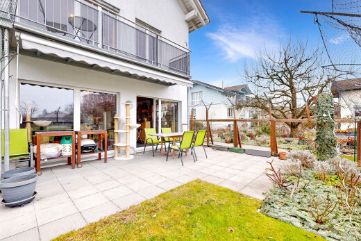 terrasse mit balkon, day time, und terrasse