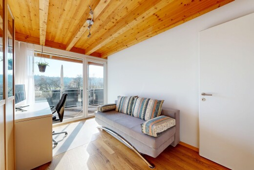 wohnzimmer mit inside property, natürliches licht, natural light, bürobereich, und gipskartonwand