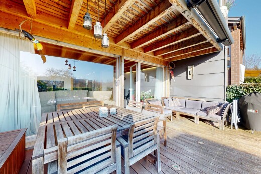 terrasse avec espace de vie extérieur, terrasse, from property, et day time