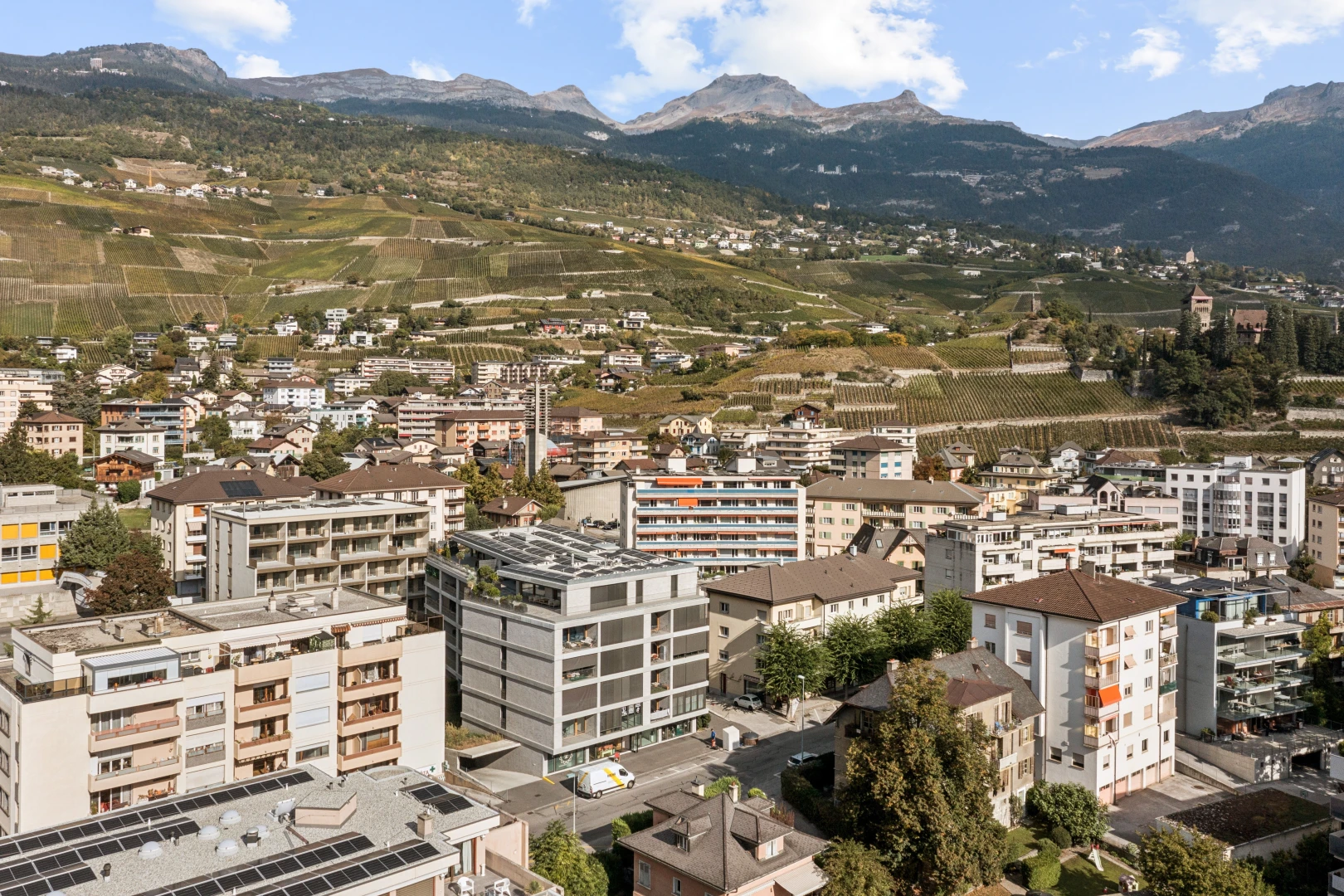 vue sur la montagne avec mountain view, vue sur la montagne, day time, et aerial view