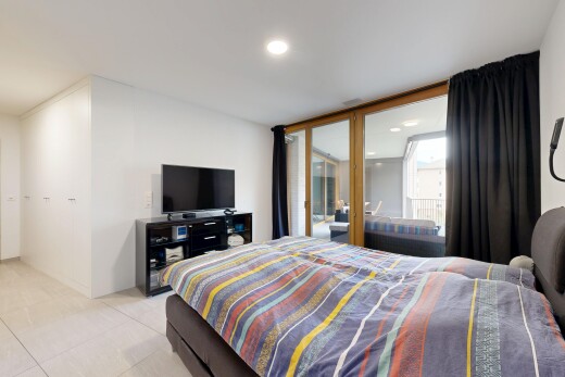room with access to exterior, recessed lighting, and light tile patterned floors