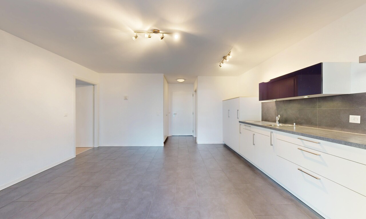 cuisine avec inside property, drywall, cloison sèche, backsplash, et dosseret