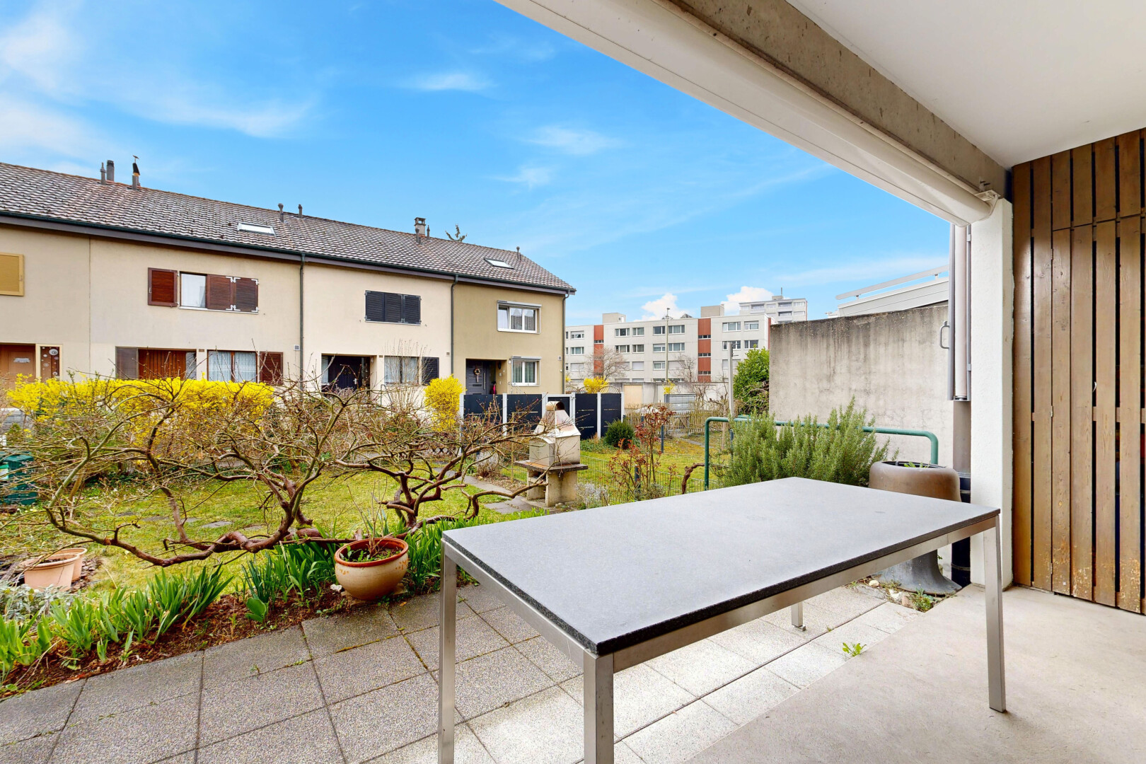 terrasse mit day time, apartment complex view, und from property