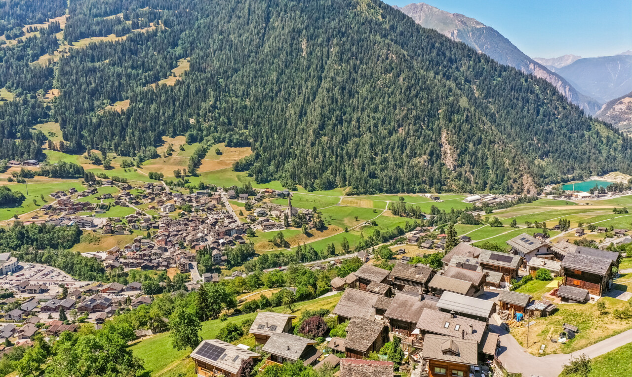 mountain view featuring nearby suburban area