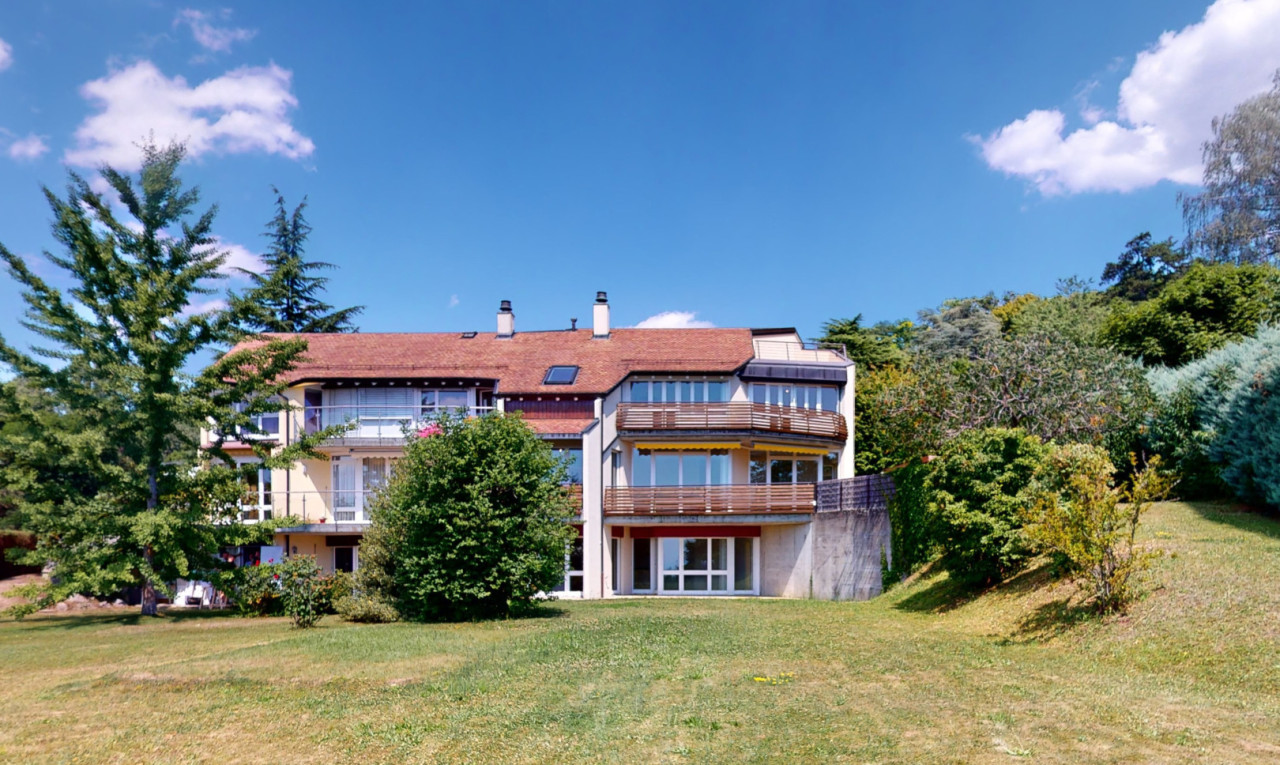 Spacieuse villa mitoyenne avec logement indépendant