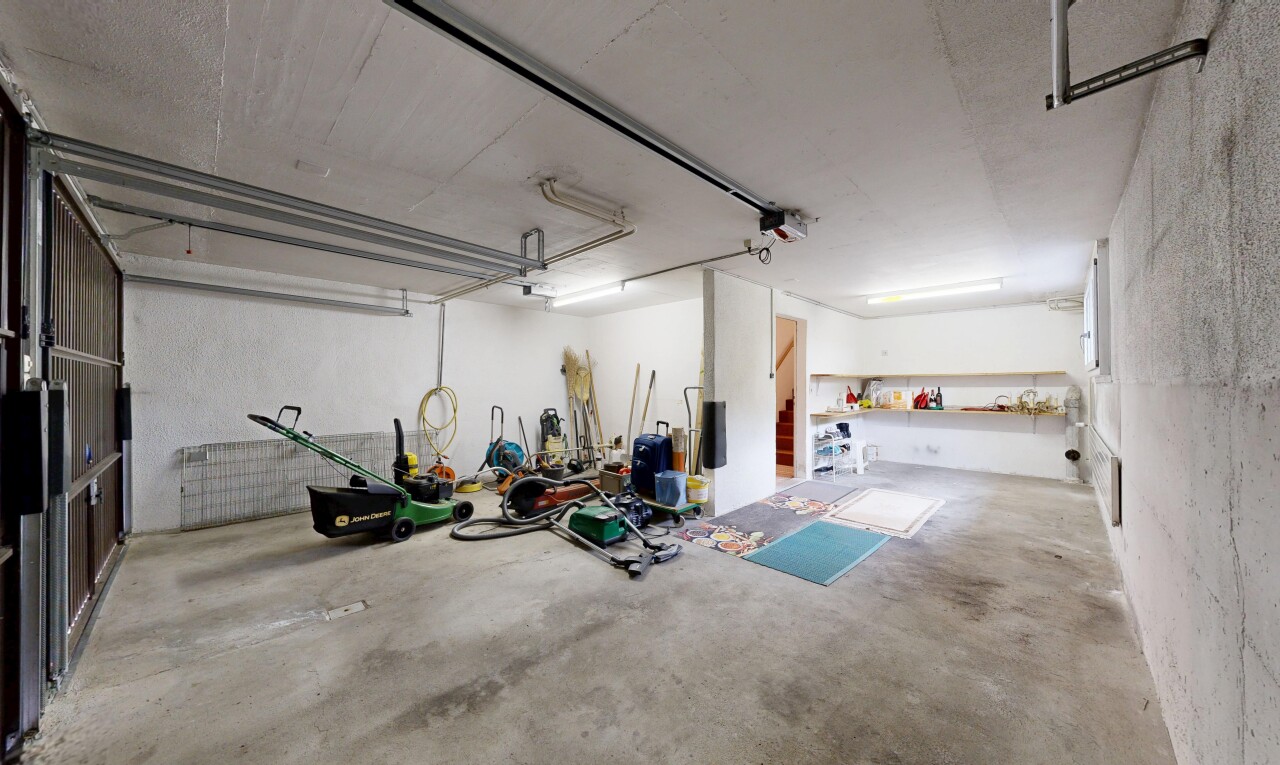 parken mit inside property und markise