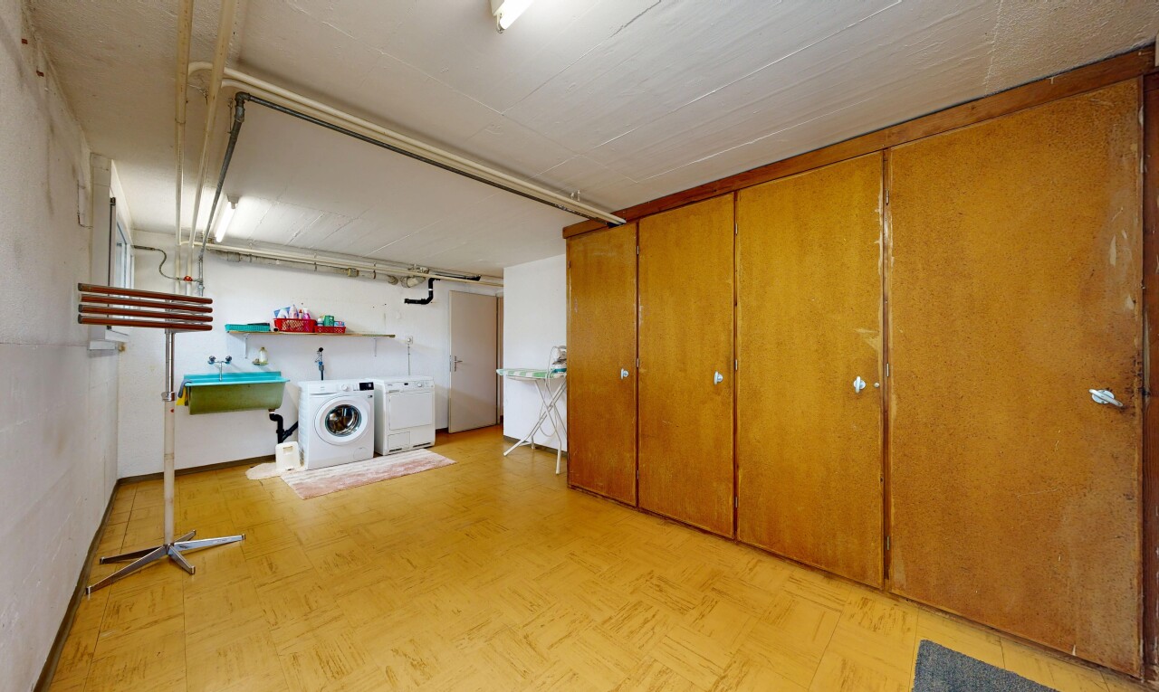 wäschekammer mit light floor, inside property, tumbler, gipskartonwand, und drywall