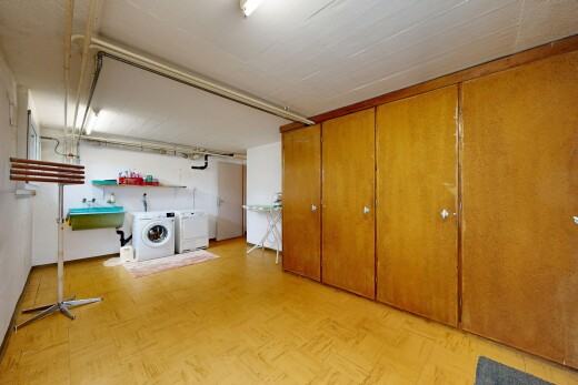 wäschekammer mit light floor, inside property, tumbler, gipskartonwand, und drywall