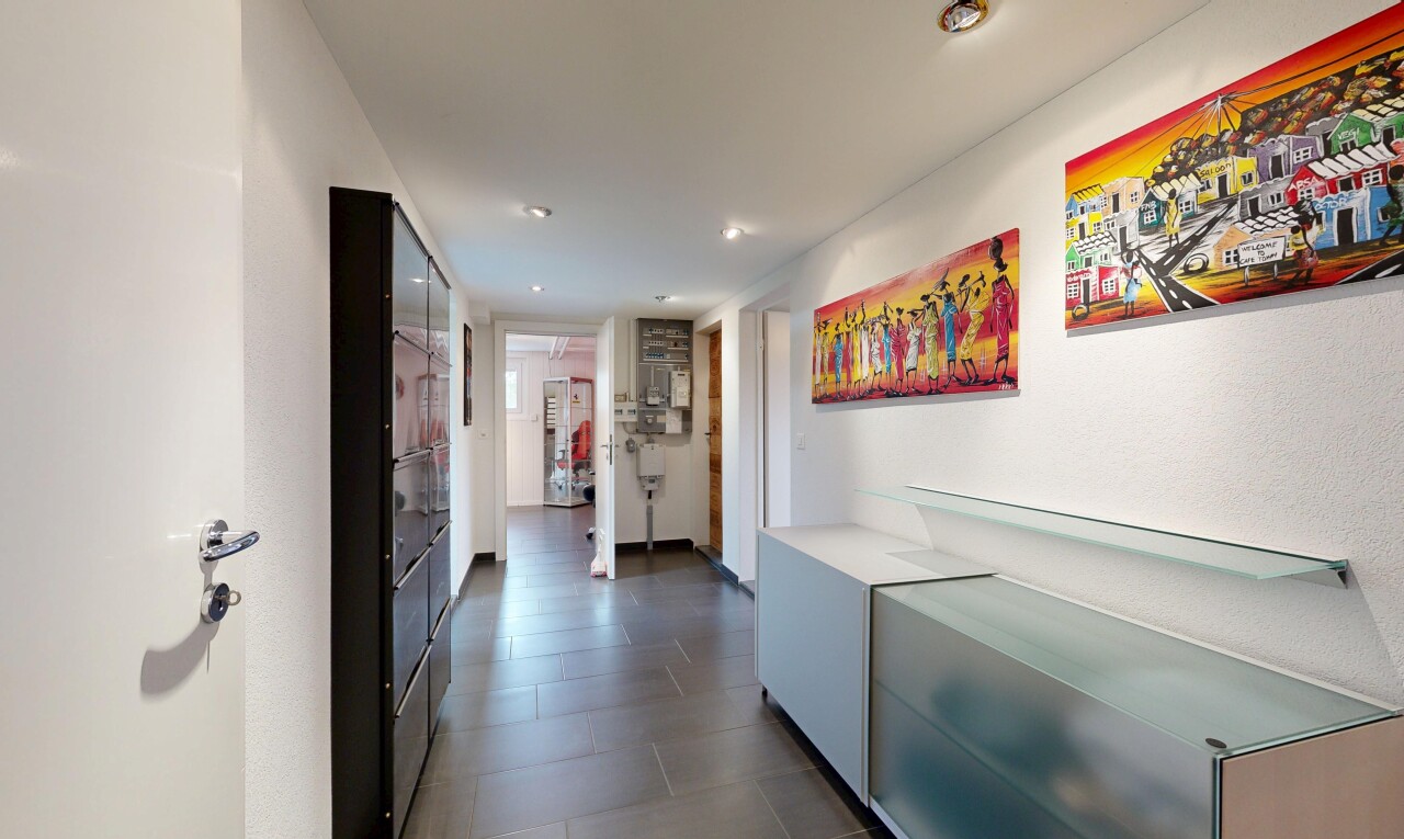 halle / korridor mit inside property, einbauleuchten, recessed lighting, gipskartonwand, und drywall