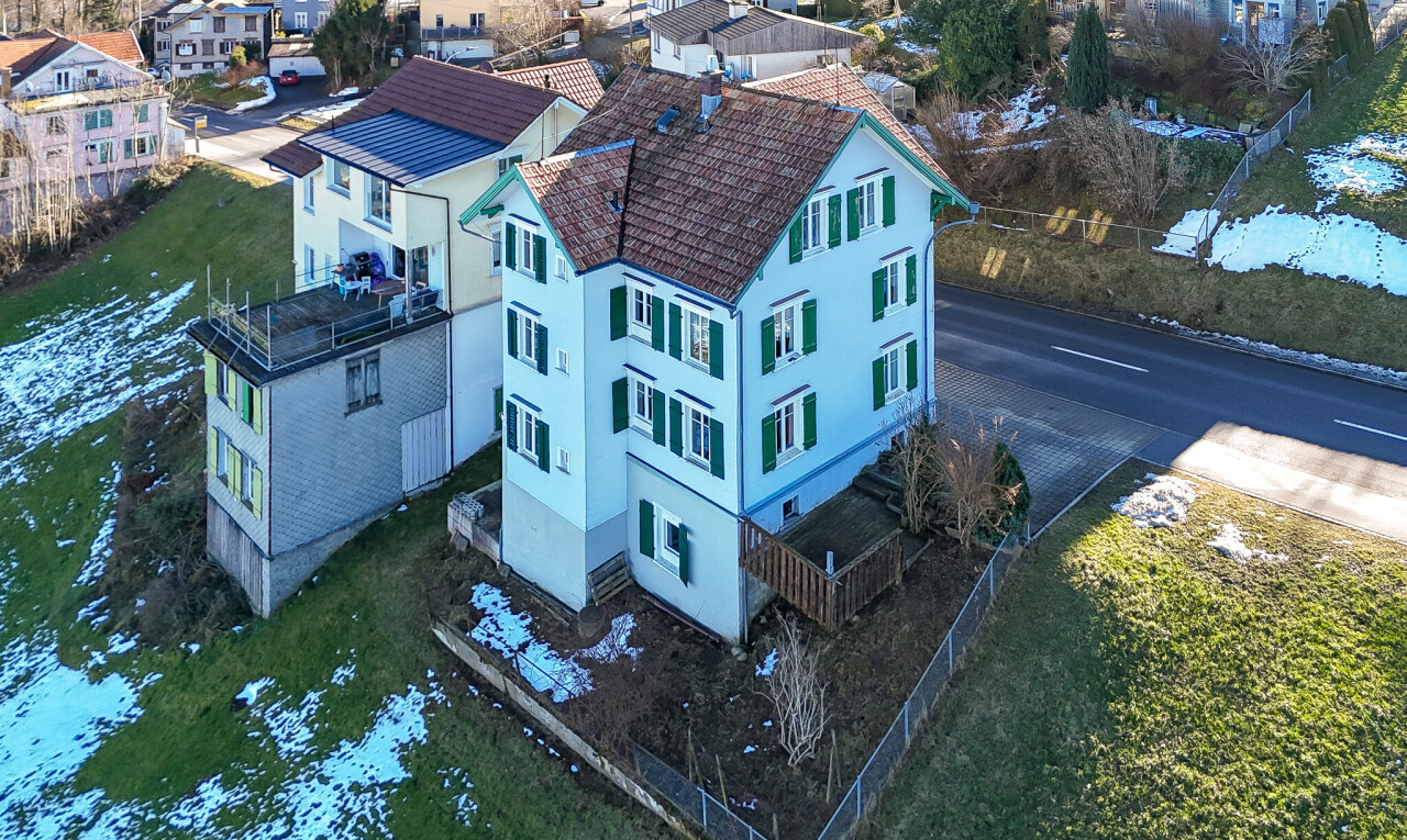 außenansicht mit drone view, stuckverkleidung, wohngebietblick, und residential view