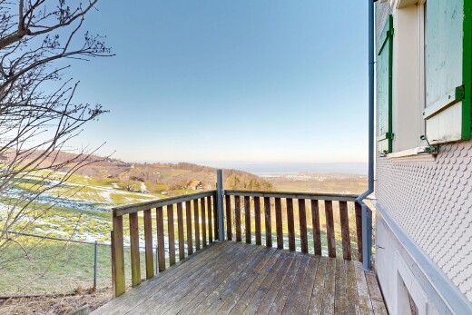 terrasse mit from property, deck, zaun, und day time