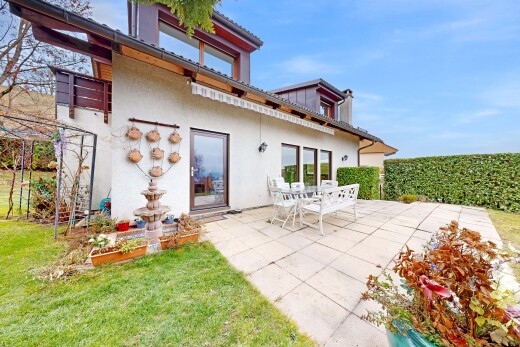 terrasse avec from property, terrasse, day time, et pelouse