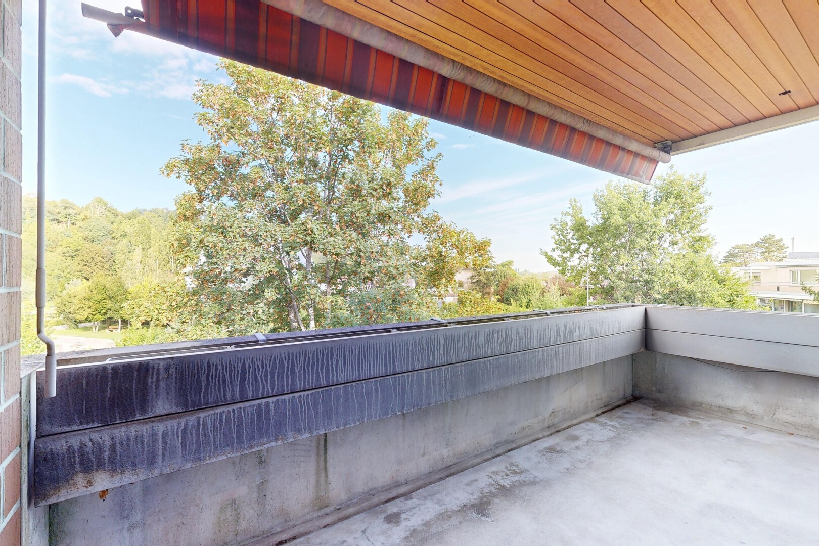 terrasse mit from property, day time, view focus, und balkon