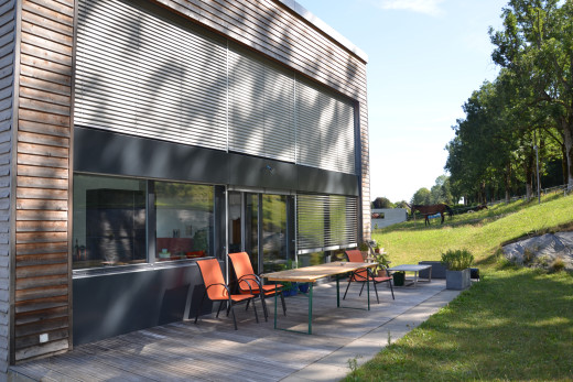 blick auf die rückseite des hauses