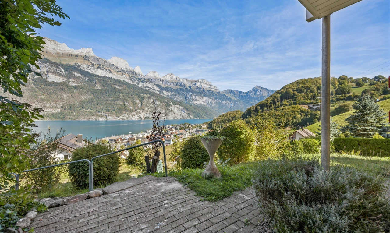 vue sur la montagne avec view focus, from property, day time, mountain view, et vue sur la montagne