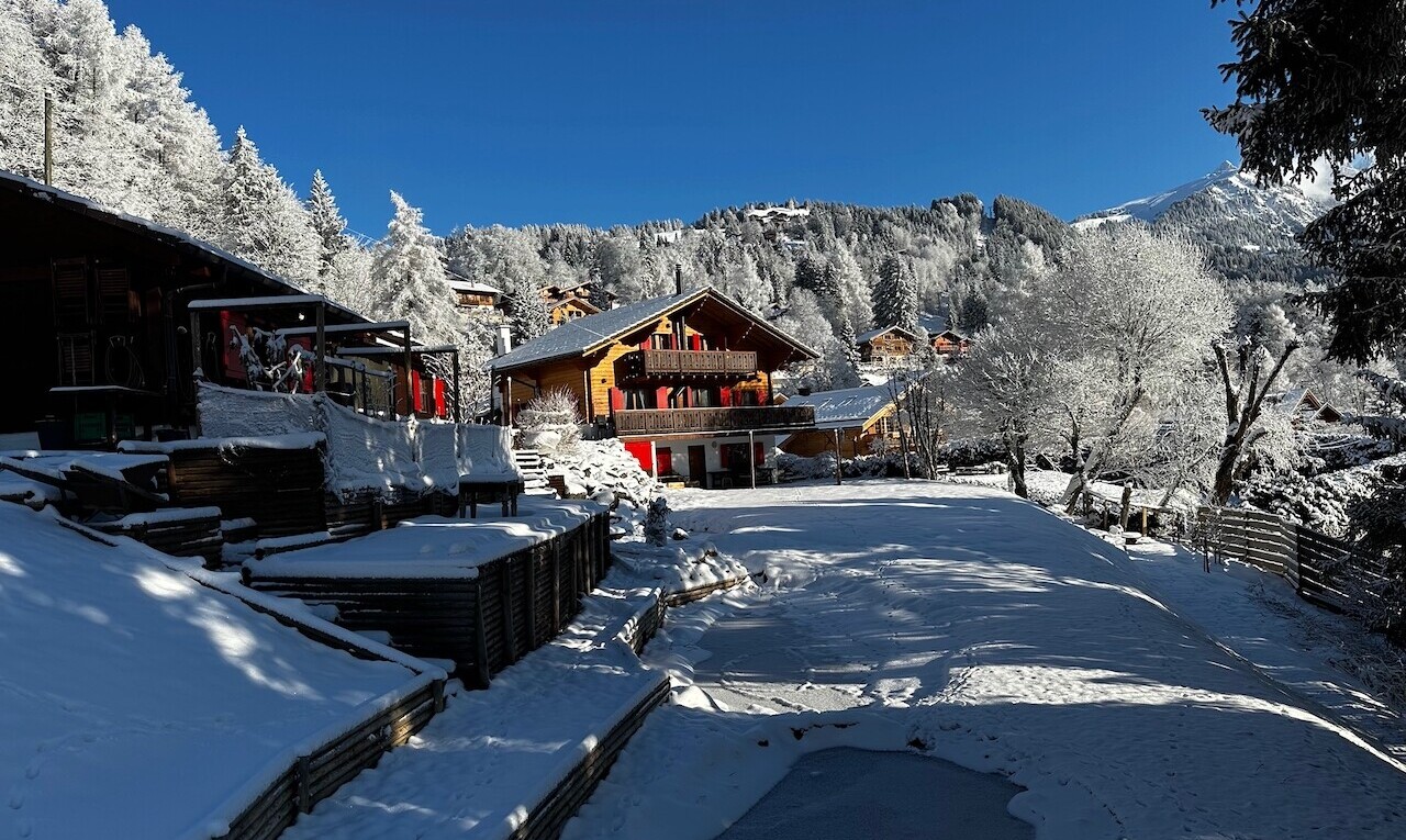 vue sur la montagne avec day time, snow, vue sur la montagne, et mountain view