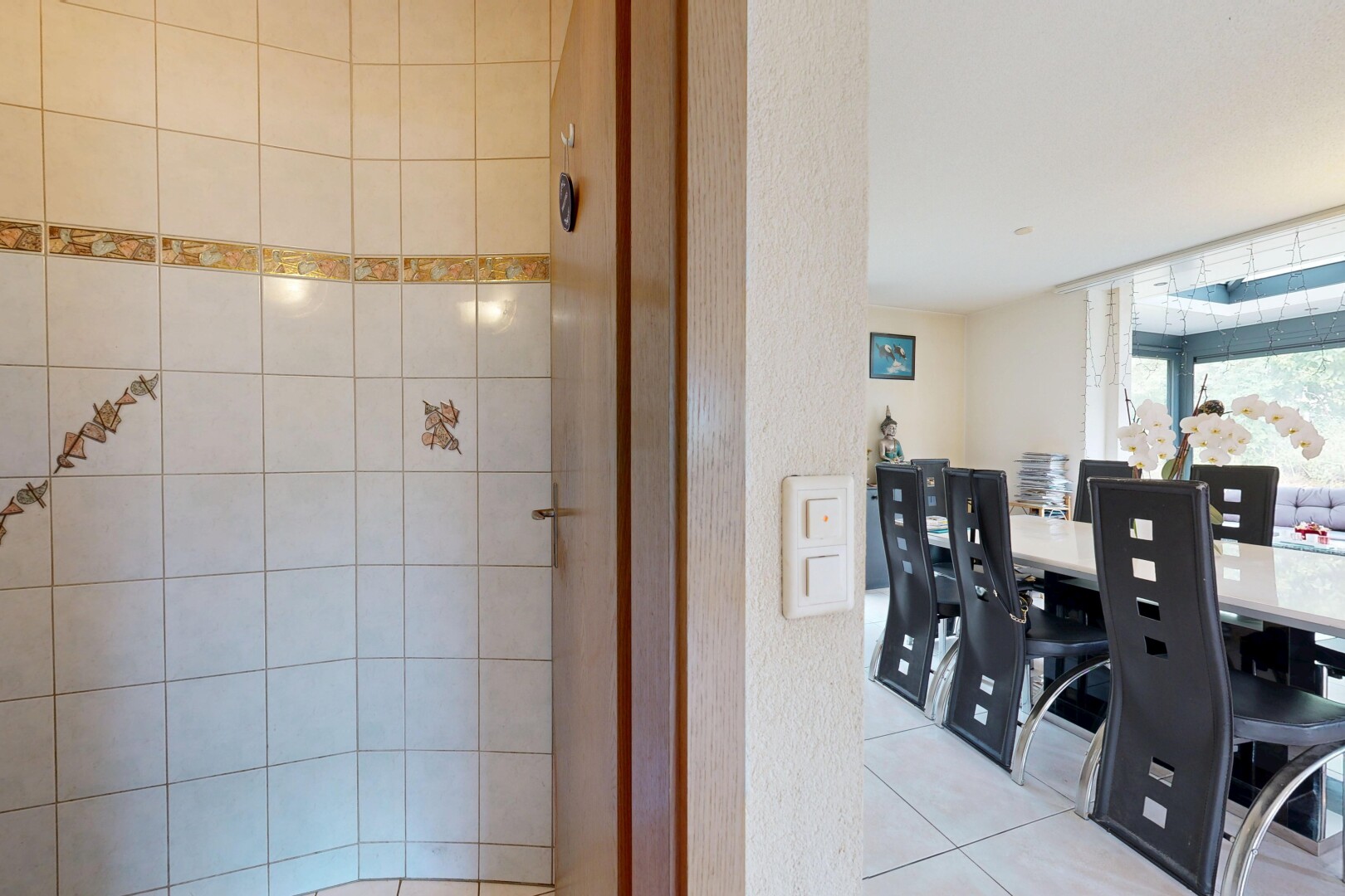 esszimmer mit inside property, tile floor, fliesenboden, und light floor