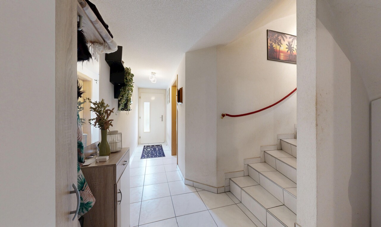 treppe mit other stairs, treppen, inside property, drywall, und gipskartonwand