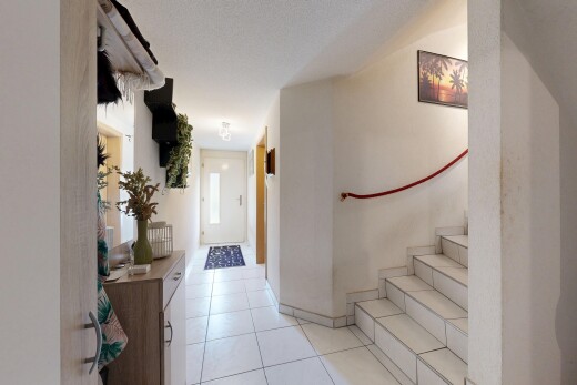 treppe mit other stairs, treppen, inside property, drywall, und gipskartonwand