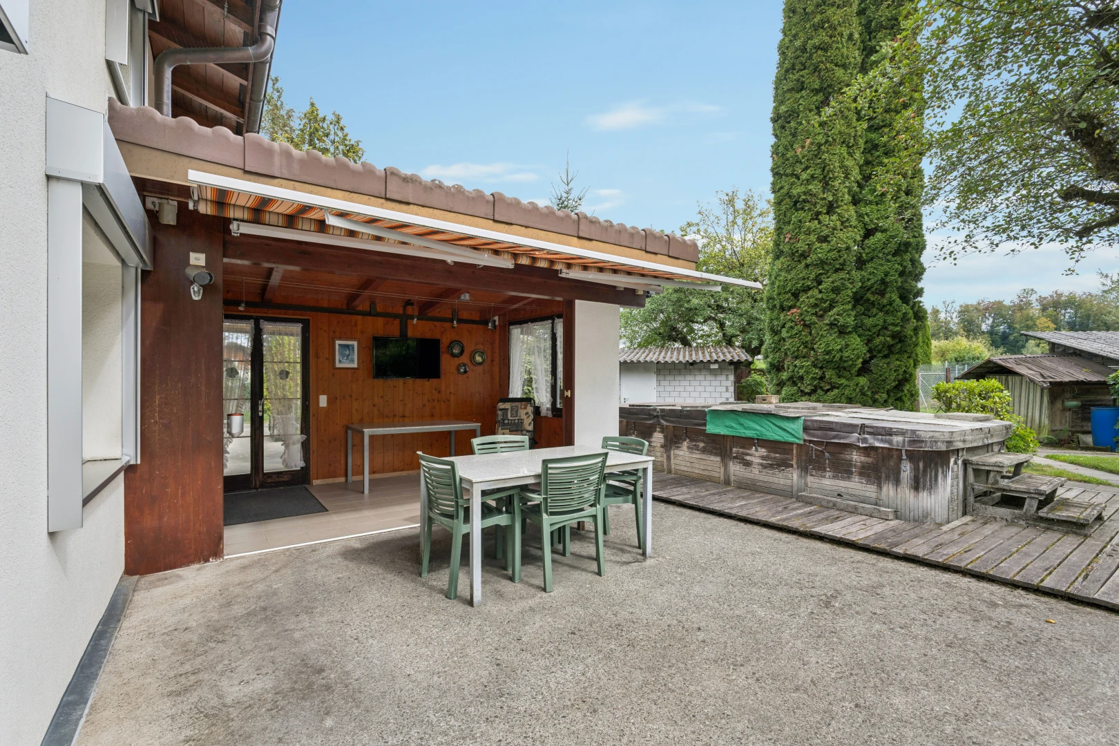 terrasse mit essbereich im freien, day time, from property, und deck