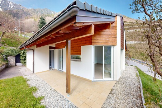 façade avec terrasse, bardage horizontal, from property, day time, et bardage en stuc